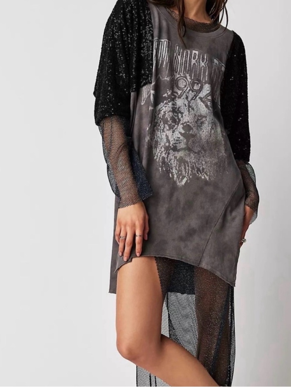 We the free by Free people grey oversized Small black sequence sleeve shirt - Picture 4 of 12